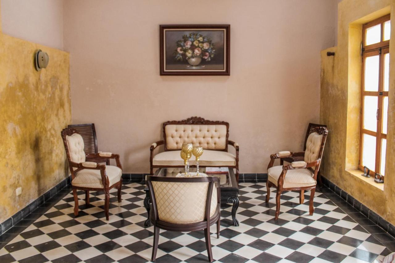 Casa Vicenta Izamal Hotel Exterior photo
